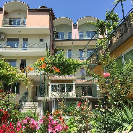 Royal Hostel Várna Kültér fotó